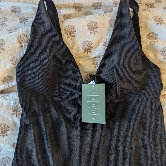 H&M Ribbed Swimsuit - Picture 3 of 4